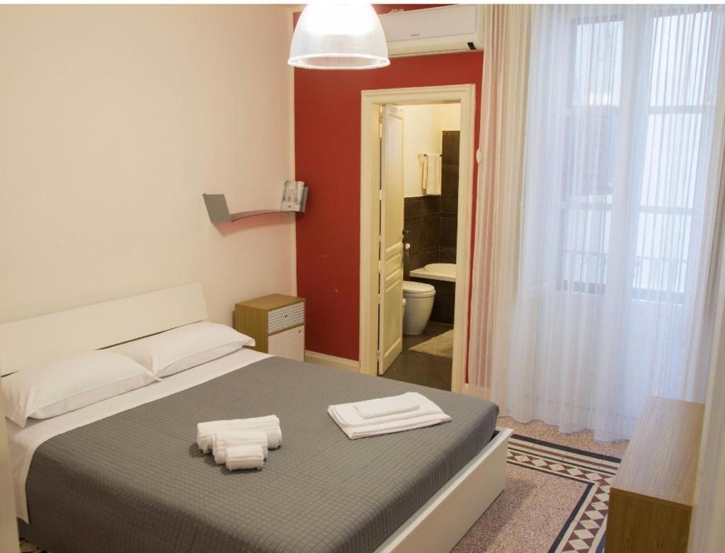 Casa Vacanze L'Altra Diaz Syrakusa Exteriör bild